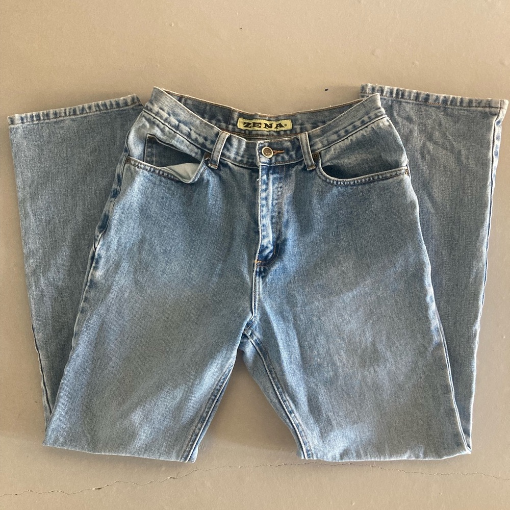 Zena Straight-legged jeans
